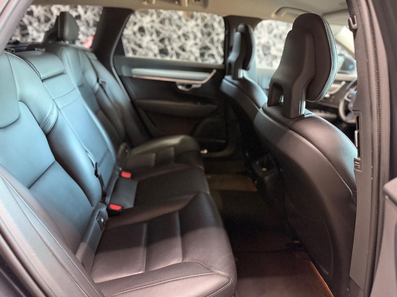 Volvo V90 D4 Geartronic R-design
