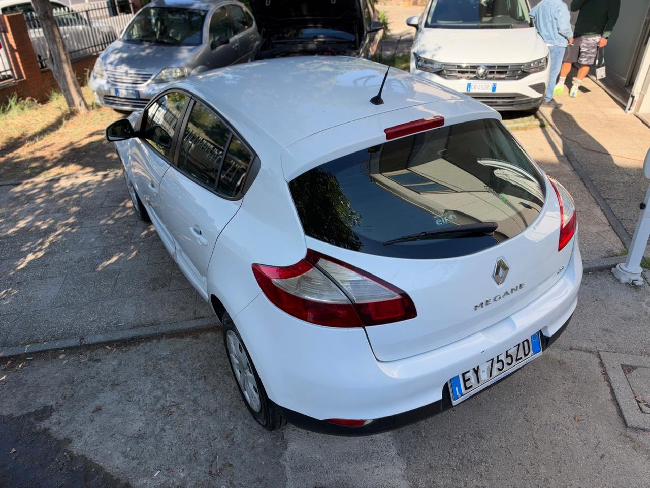 Renault Megane Mégane 1.5 dCi 110CV Wave Autocarro