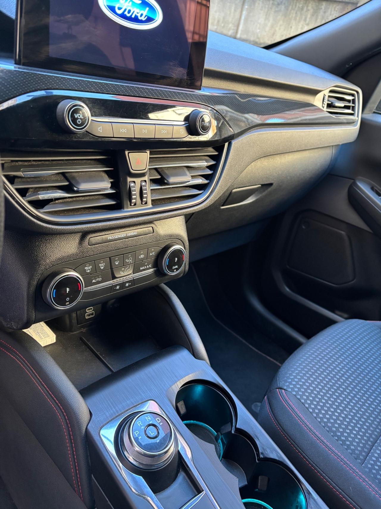 Ford Kuga 2.5 Full Hybrid 190 CV CVT ST-Line