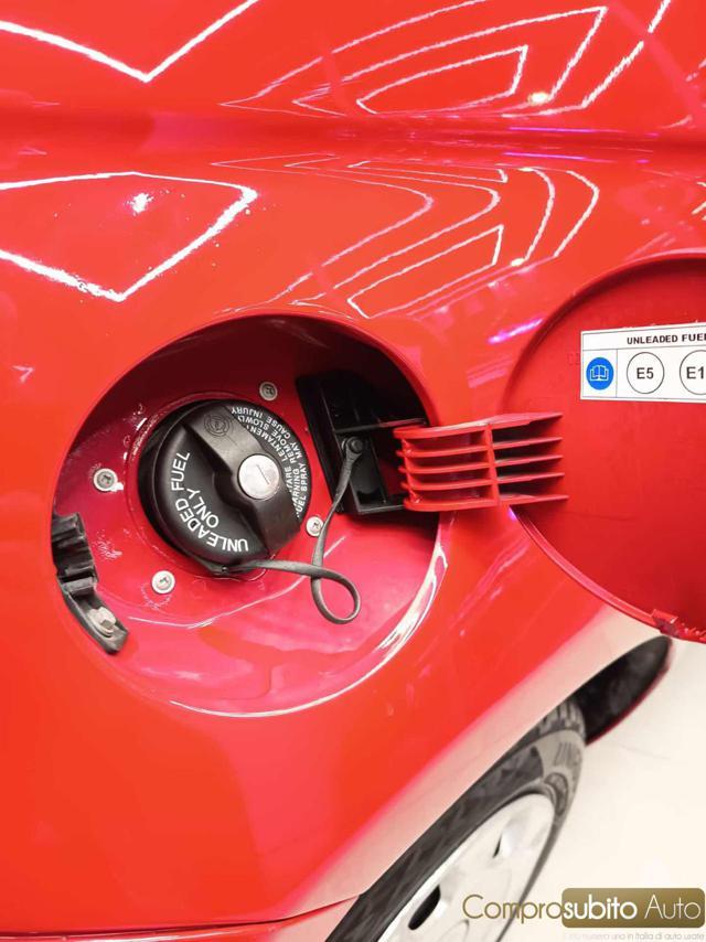 FIAT 500 1.0 Hybrid Red