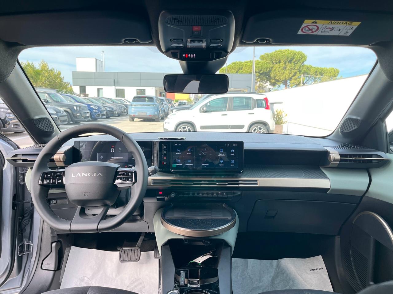 Lancia Ypsilon 1.2 100cv Hybrid e-DCT Automatic Km0