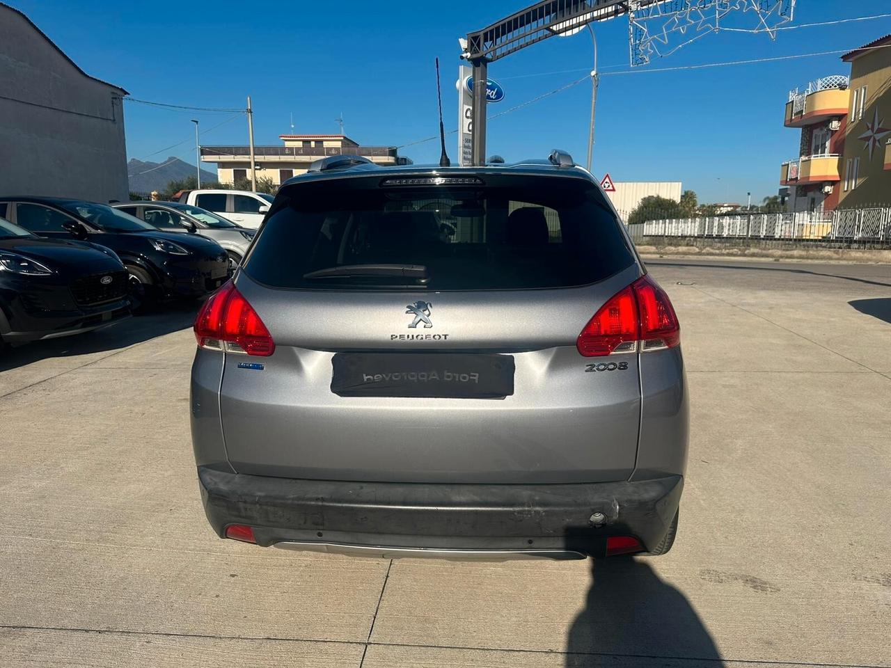 Peugeot 2008 BlueHDi 100 Allure