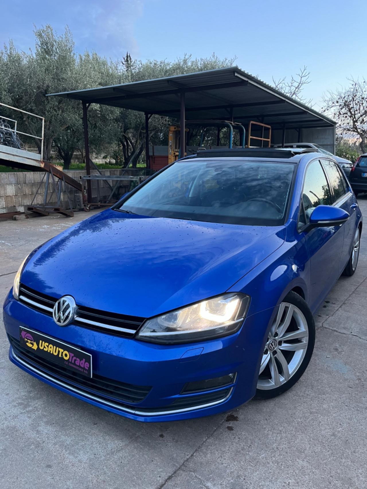 Volkswagen Golf 2.0 TDI 5p. 4MOTION R-LINE