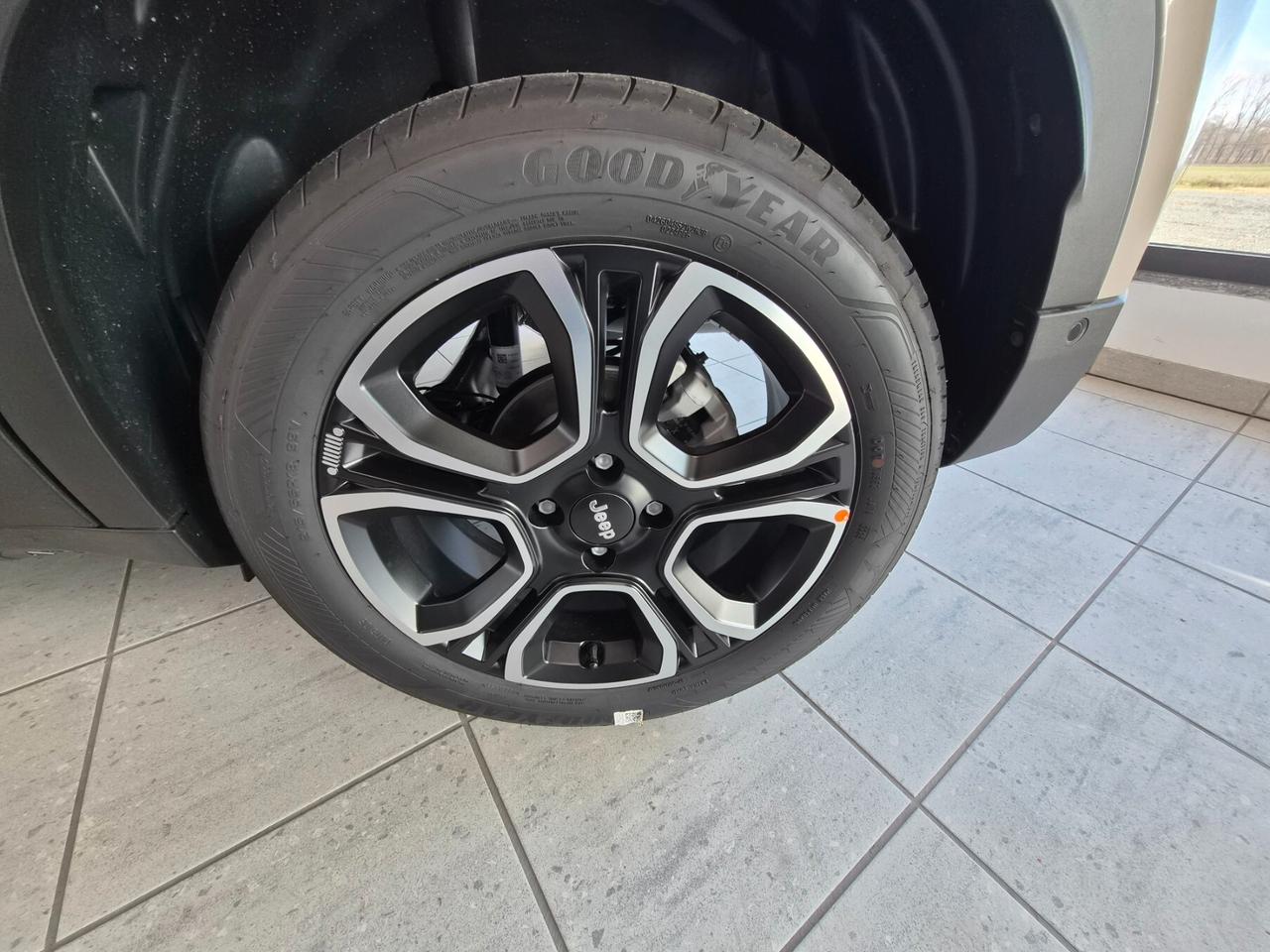 Jeep Avenger 1.2 Turbo 100 CV Summit