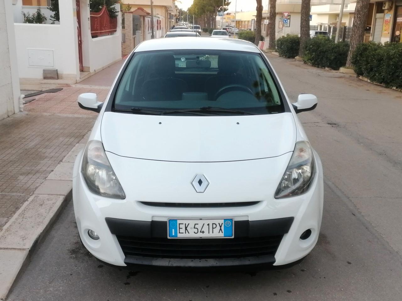 Renault Clio 1.2 75CV 5Porte NAVI KM 119.000 2011