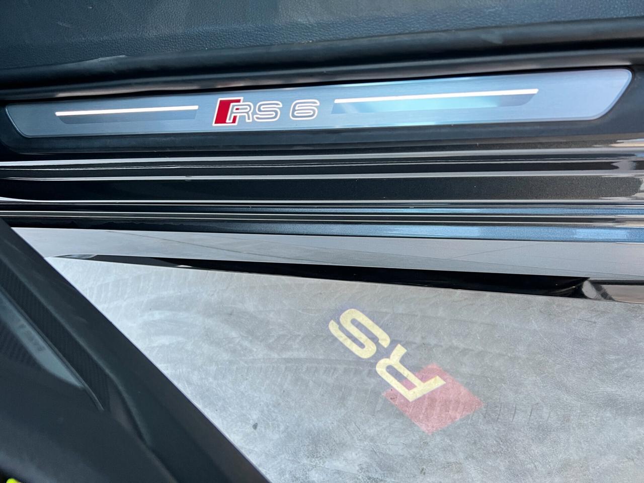 Audi RS6 RS 6 Avant 4.0 TFSI V8 quattro tiptronic Performance