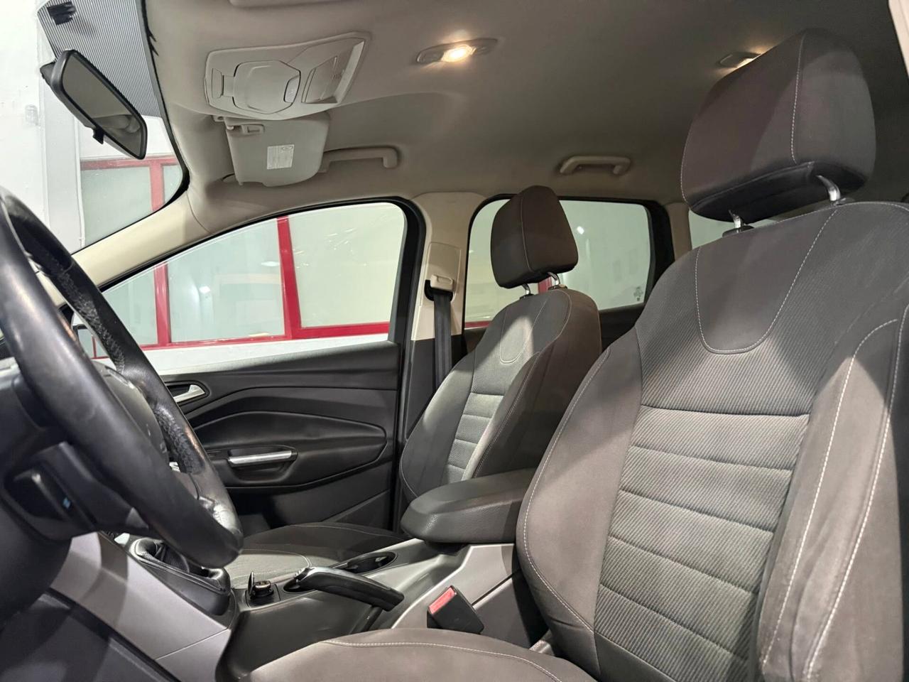 Ford Kuga 2.0 Tdci 140cv4WD Titanium 2013