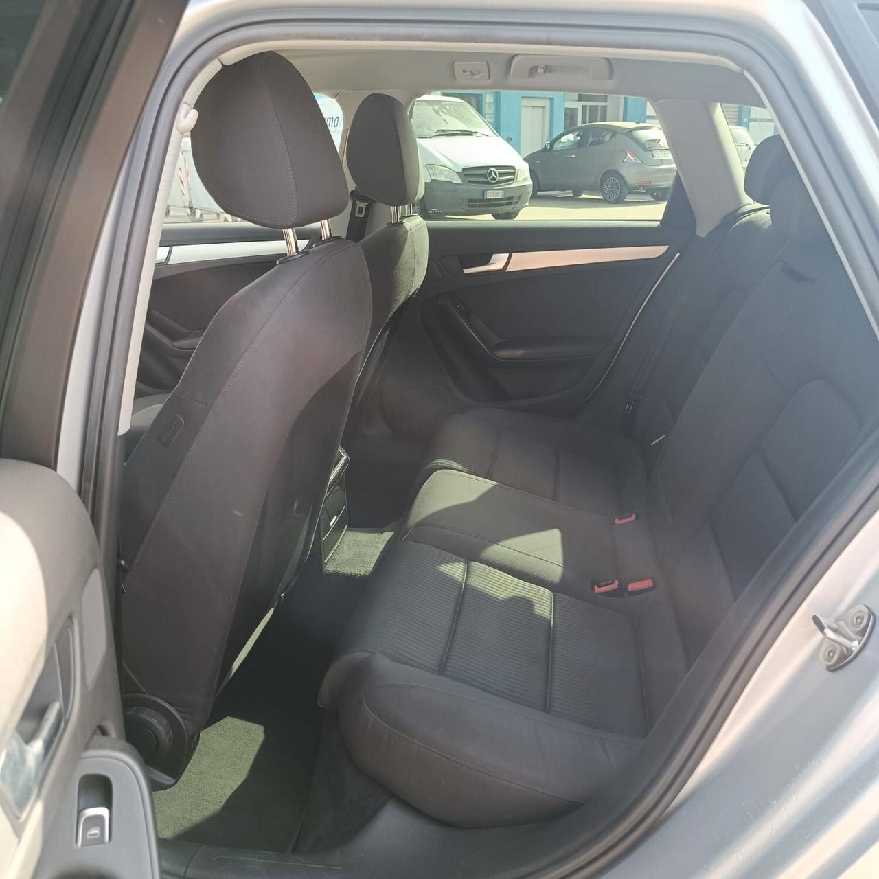 Audi A4 Avant 2.0 TDI 177 CV quattro S tronic edition