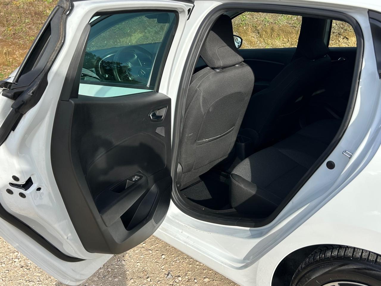 Renault Clio Full Hybrid E-Tech 140 CV 5 porte Intens