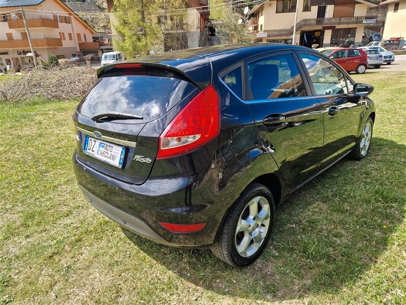 Ford Fiesta 1.4 5 porte Bz.- GPL Titanium
