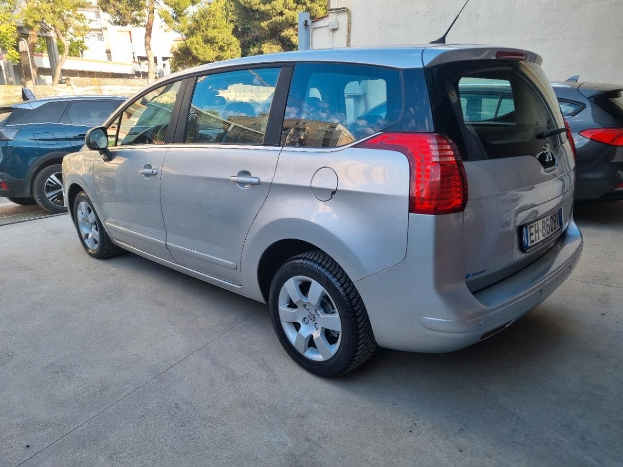 Peugeot 5008 1.6 HDi 112CV Tecno Mix