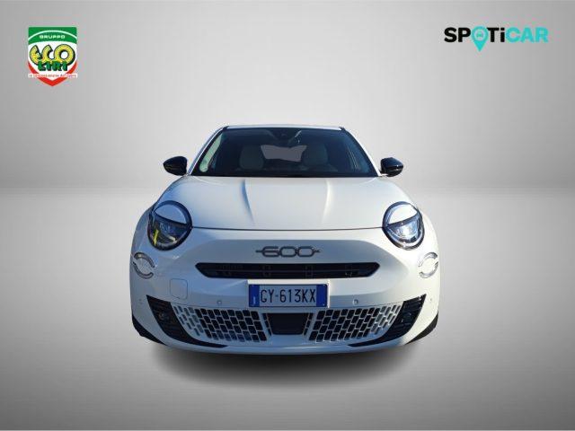 FIAT 600 Hybrid 136 CV DCT MHEV La Prima