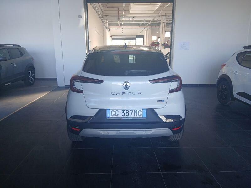 Renault Captur II 2019 1.6 E-Tech phev Intens 160cv auto my21