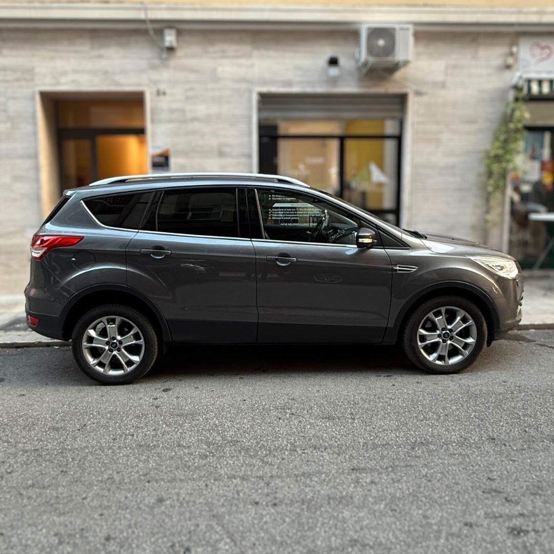 Ford Kuga 2.0 TDCI Titanium **CAMBIO AUTOMATICO**