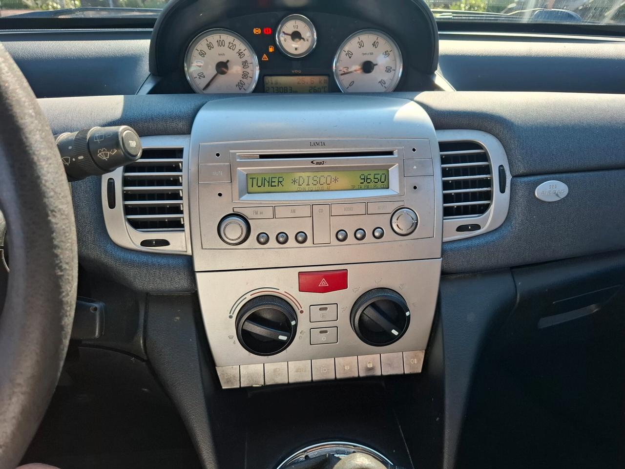 Lancia Ypsilon 1.4 Passion