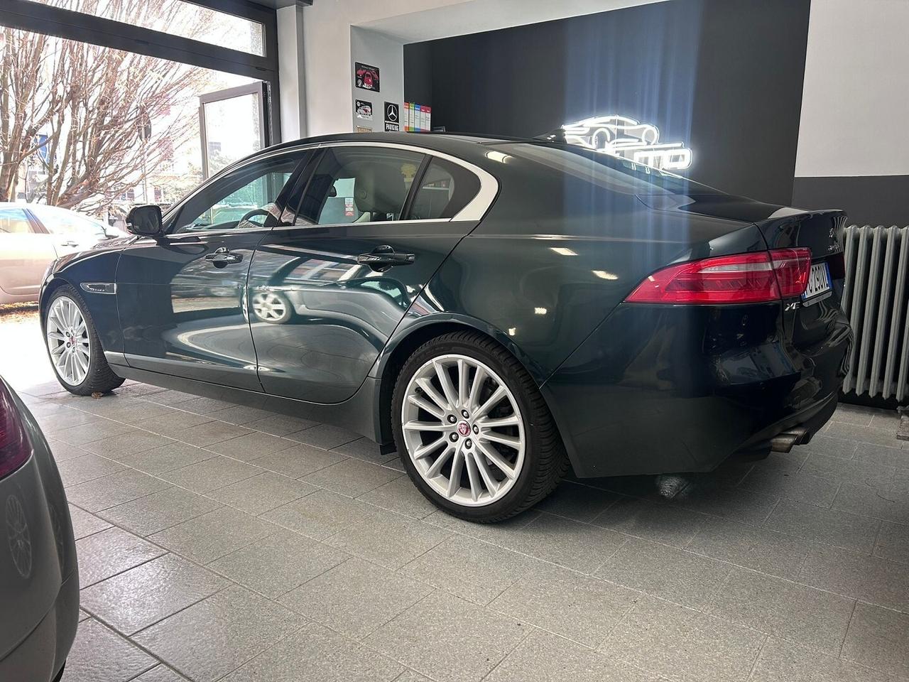 Jaguar XE full optional