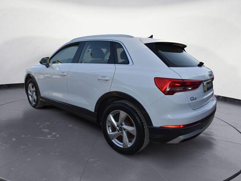 Audi Q3 35 TDI S tronic Business Advanced