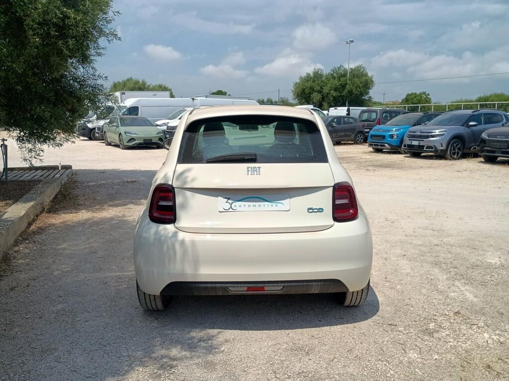 Fiat 500e 23,65 kWh Action KM0
