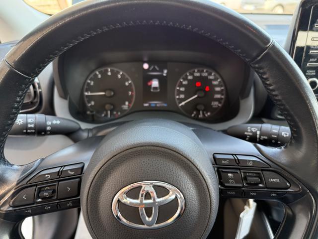 TOYOTA Yaris 1.0 5 porte Active