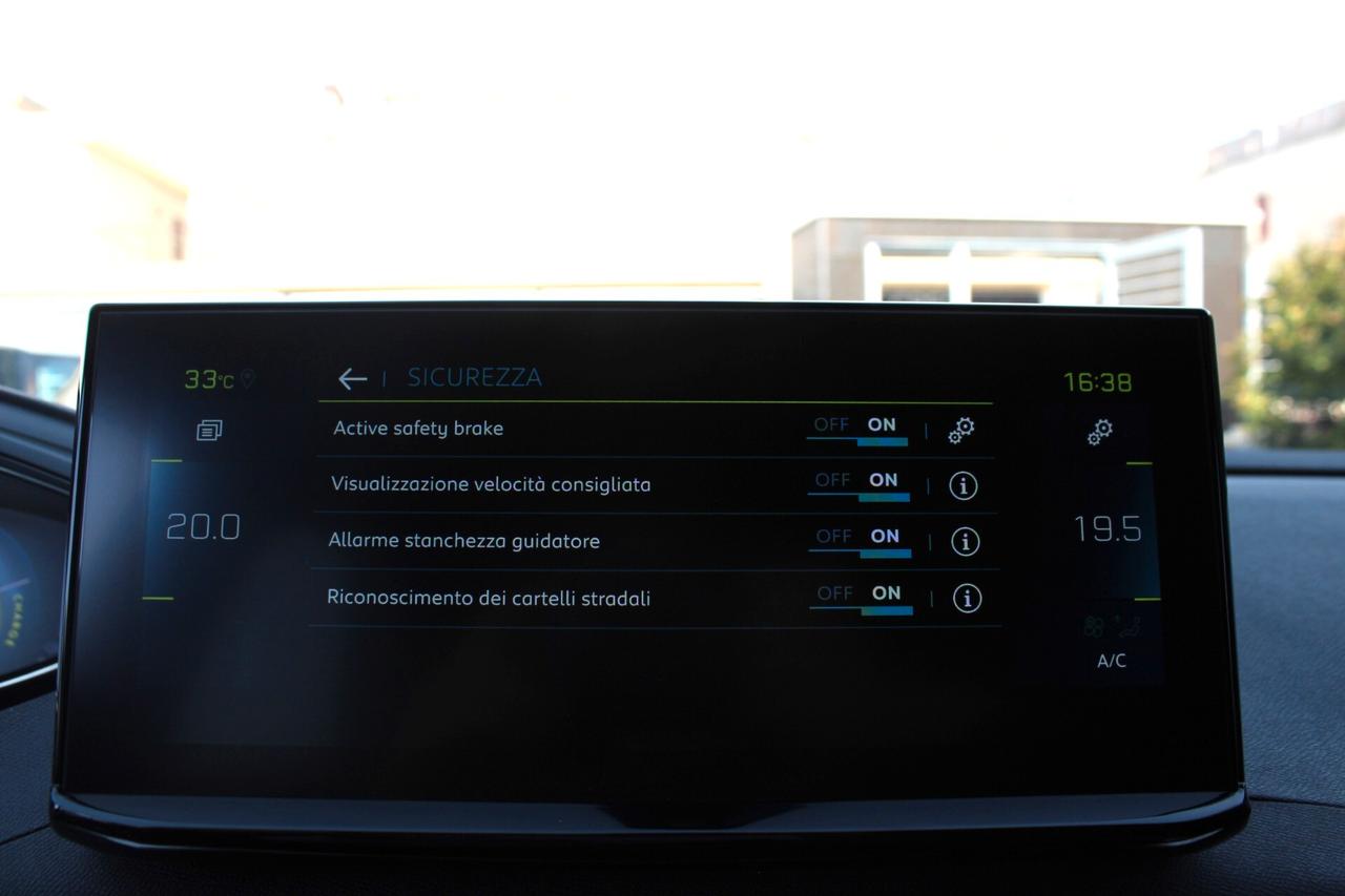 Peugeot 3008 Hybrid 225 e-EAT8 Allure Pack