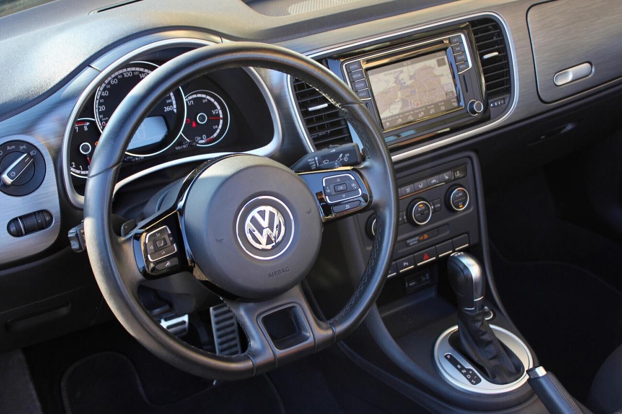 Volkswagen Maggiolino Cabrio 1.2 TSI DSG 105CV NAVY SENSORI