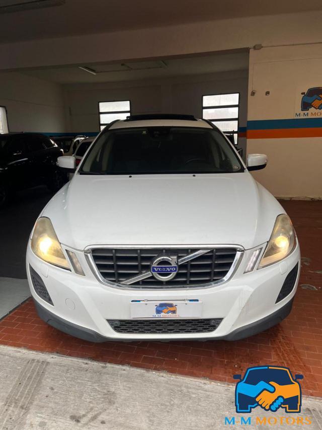 VOLVO XC60 D5 AWD Geartronic Summum