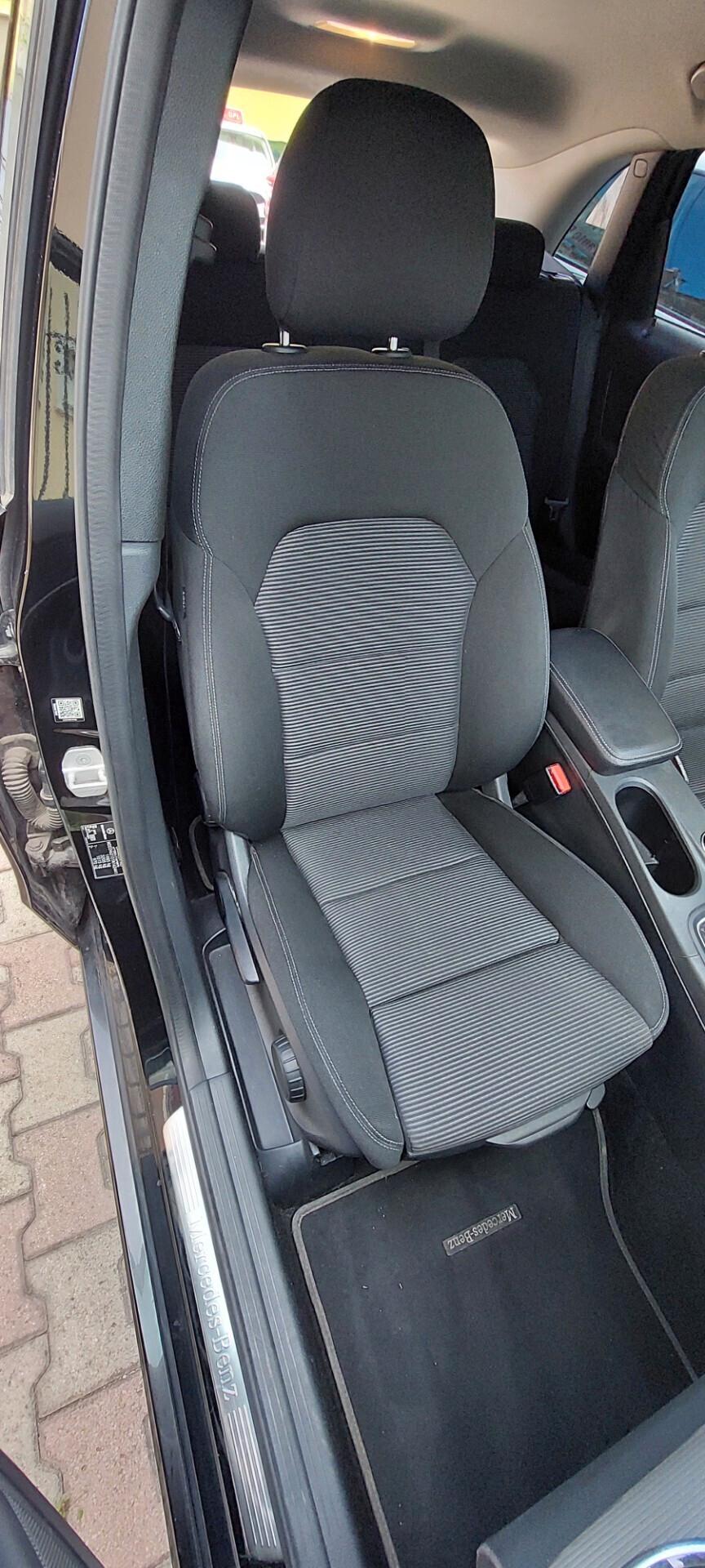 MERCEDES B180 PREMUIM 1,5 DIESEL 110 CV NAVI TELEFONO RETROCAMERA FULL FULL