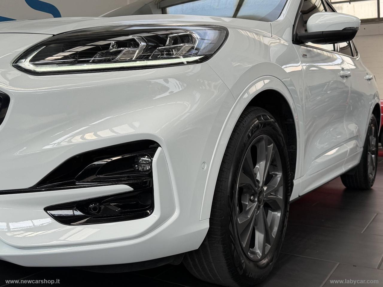 FORD Kuga 2.5 Full Hybrid 190 CVT 2WD ST-Line