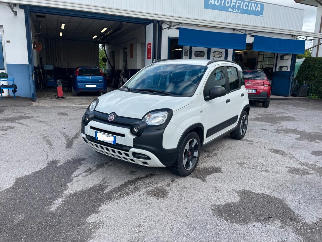 Fiat Panda 1.0 FireFly S&S Hybrid City Cross