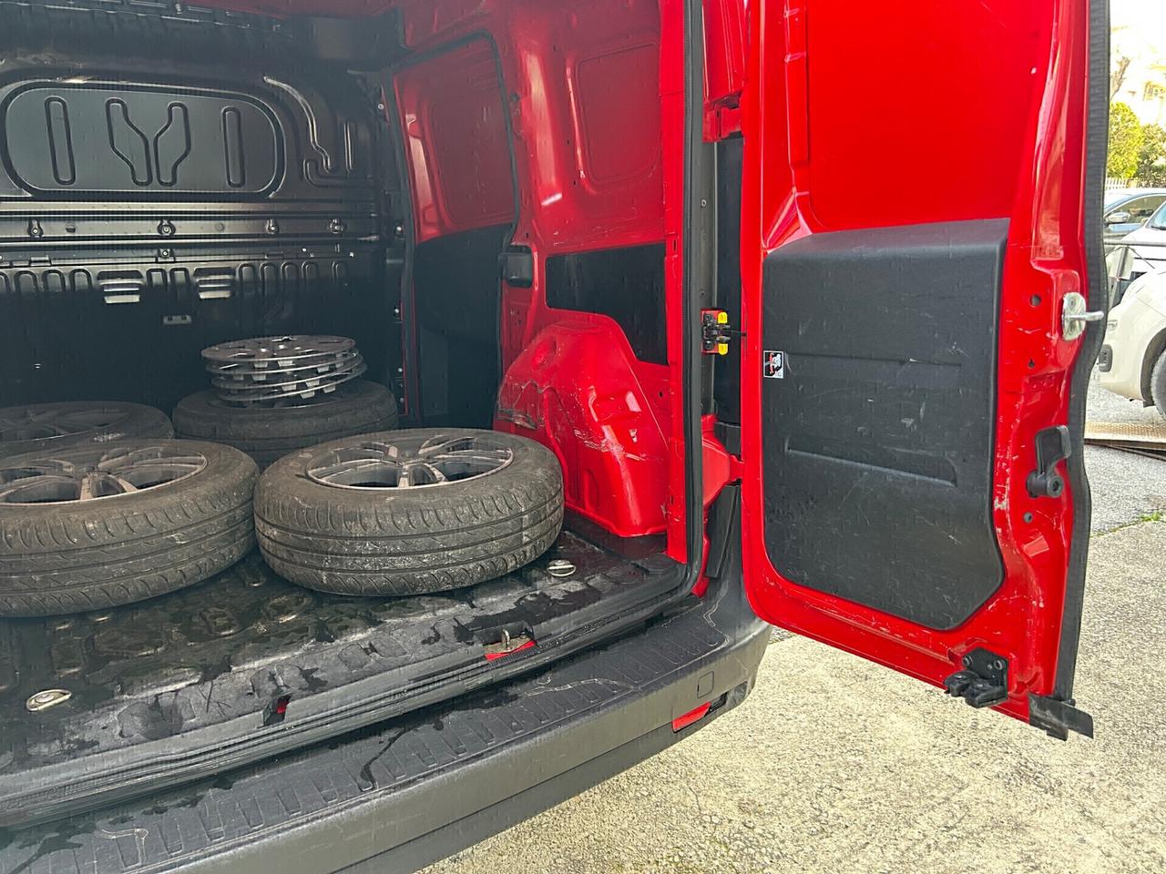 Fiat Doblò 1.6 MJT 105CV Cargo 3 POSTI 2019
