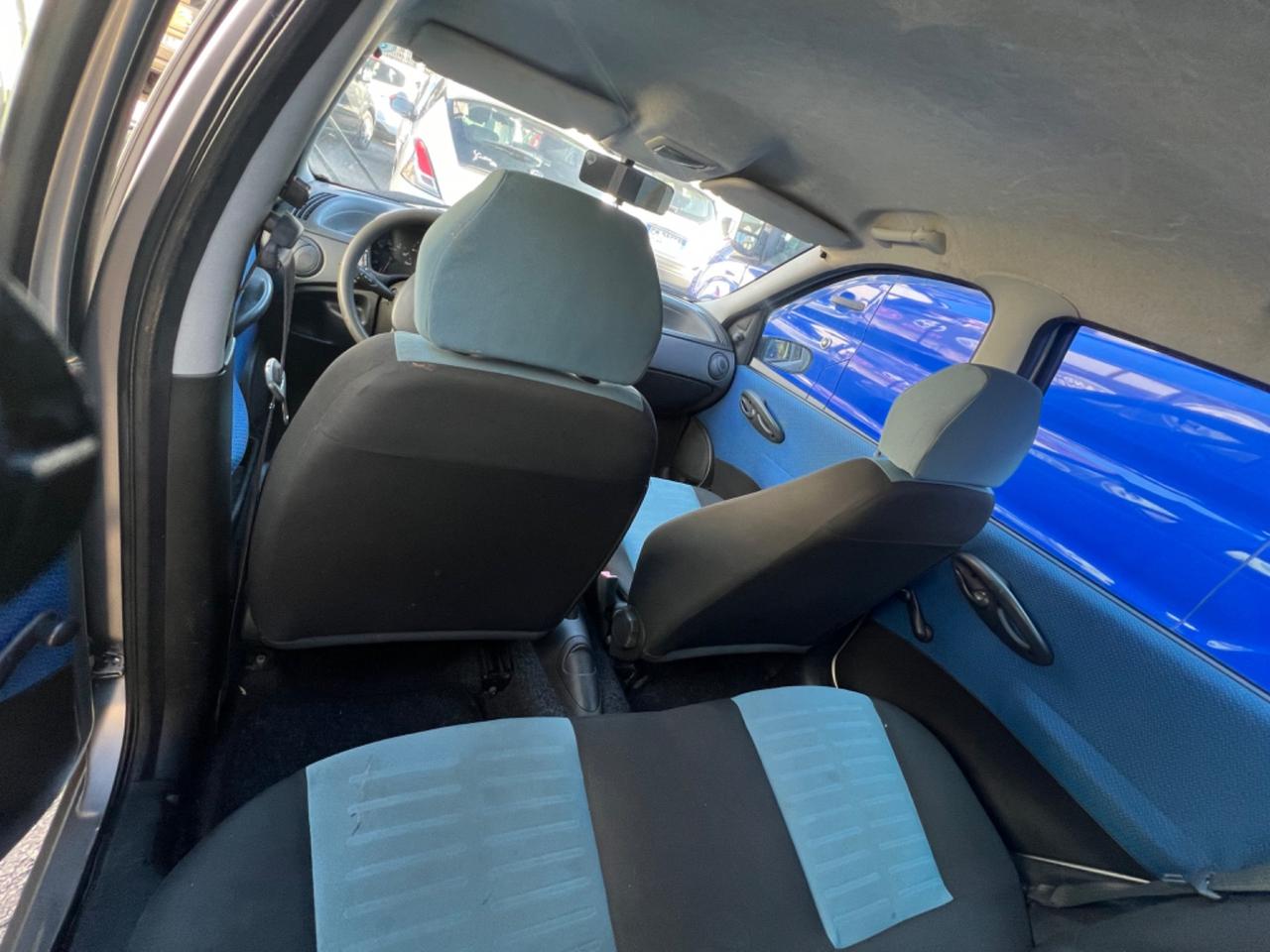 Fiat Punto 1.2i cat 5 porte EL