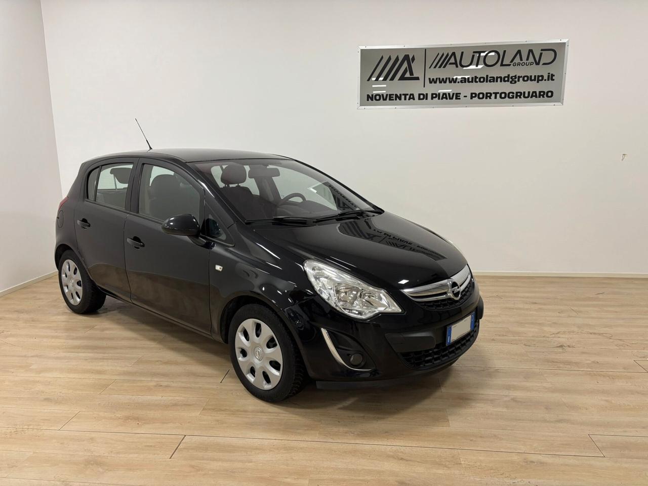Opel Corsa 1.2 5 porte