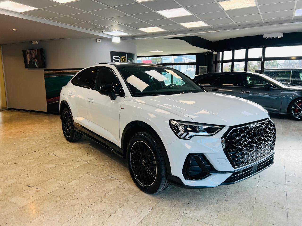 Audi Q3 Sportback  35 2.0 tdi S line edition KM 0