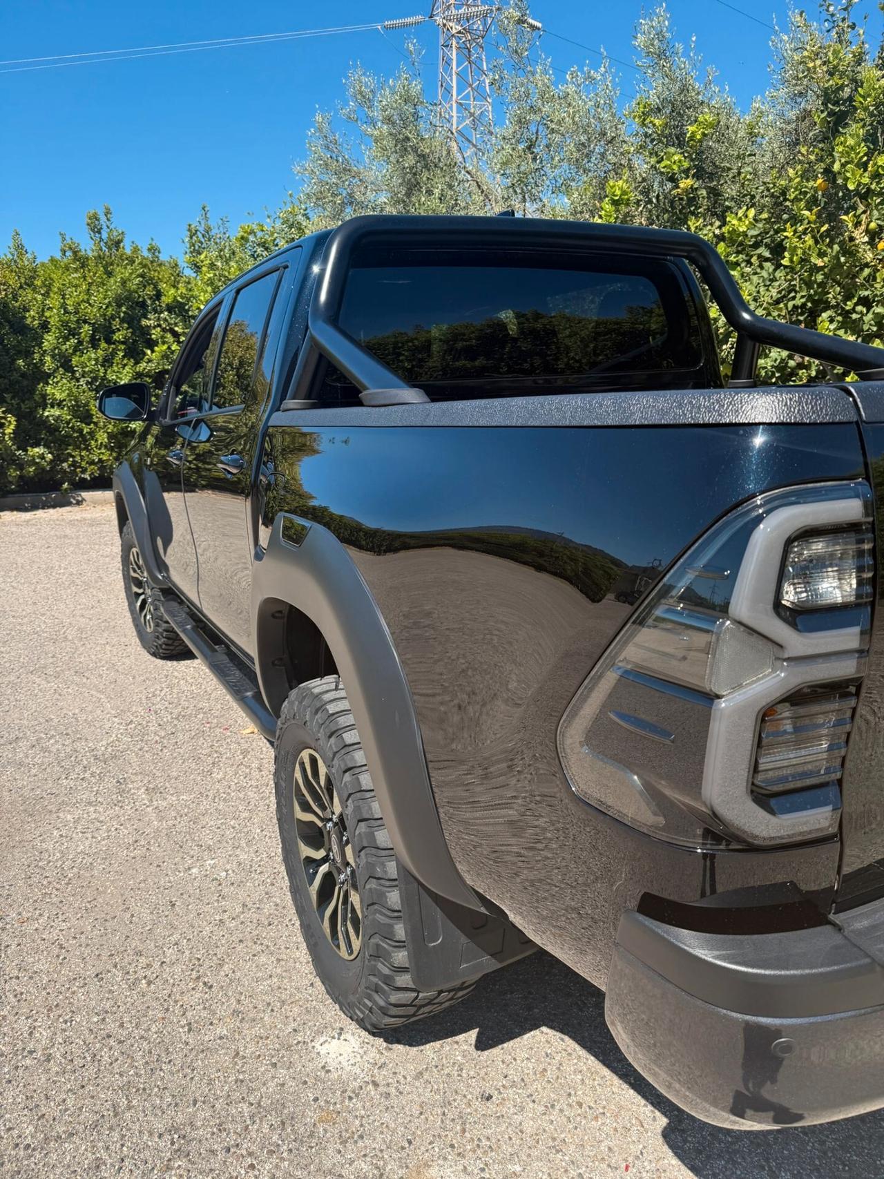 Toyota Hilux 2.8 D-4D A/T 4WD 4 porte Double Cab GR SPORT