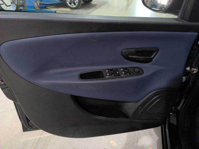 LANCIA Ypsilon 3ª serie - 1.0 FireFly 5 porte S&S Hybrid Gold