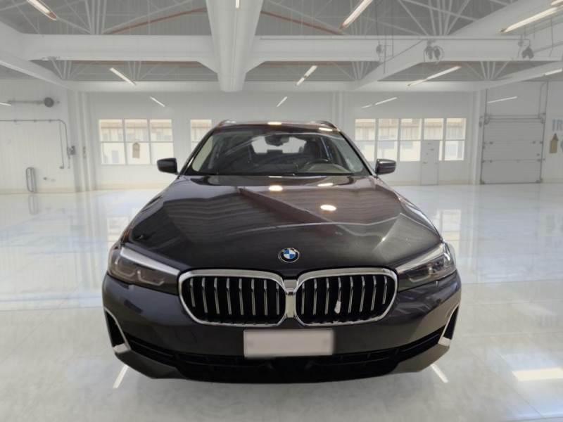 BMW 520 xDrive Luxury Auto MH48V Touring