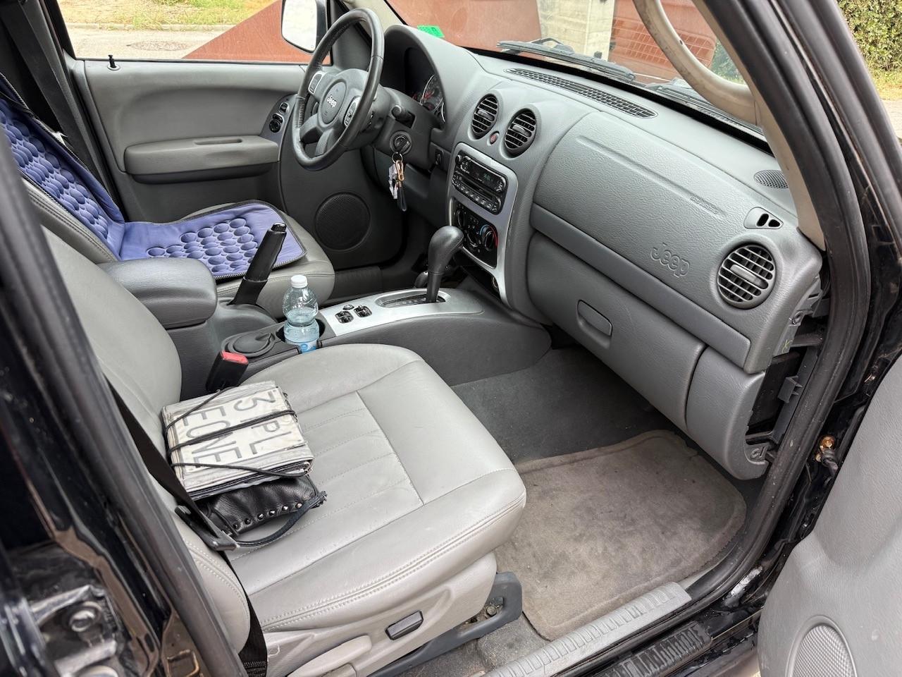 Jeep Cherokee 2.8 CRD DPF Limited Auto