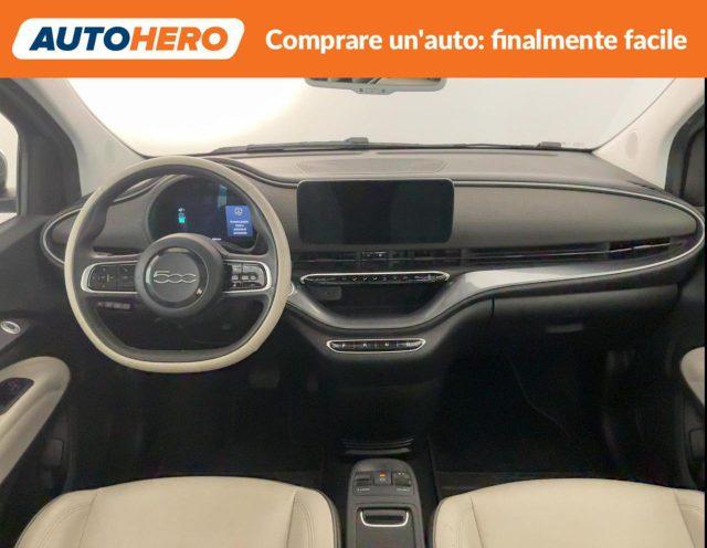 FIAT 500e Berlina 42 kWh La Prima