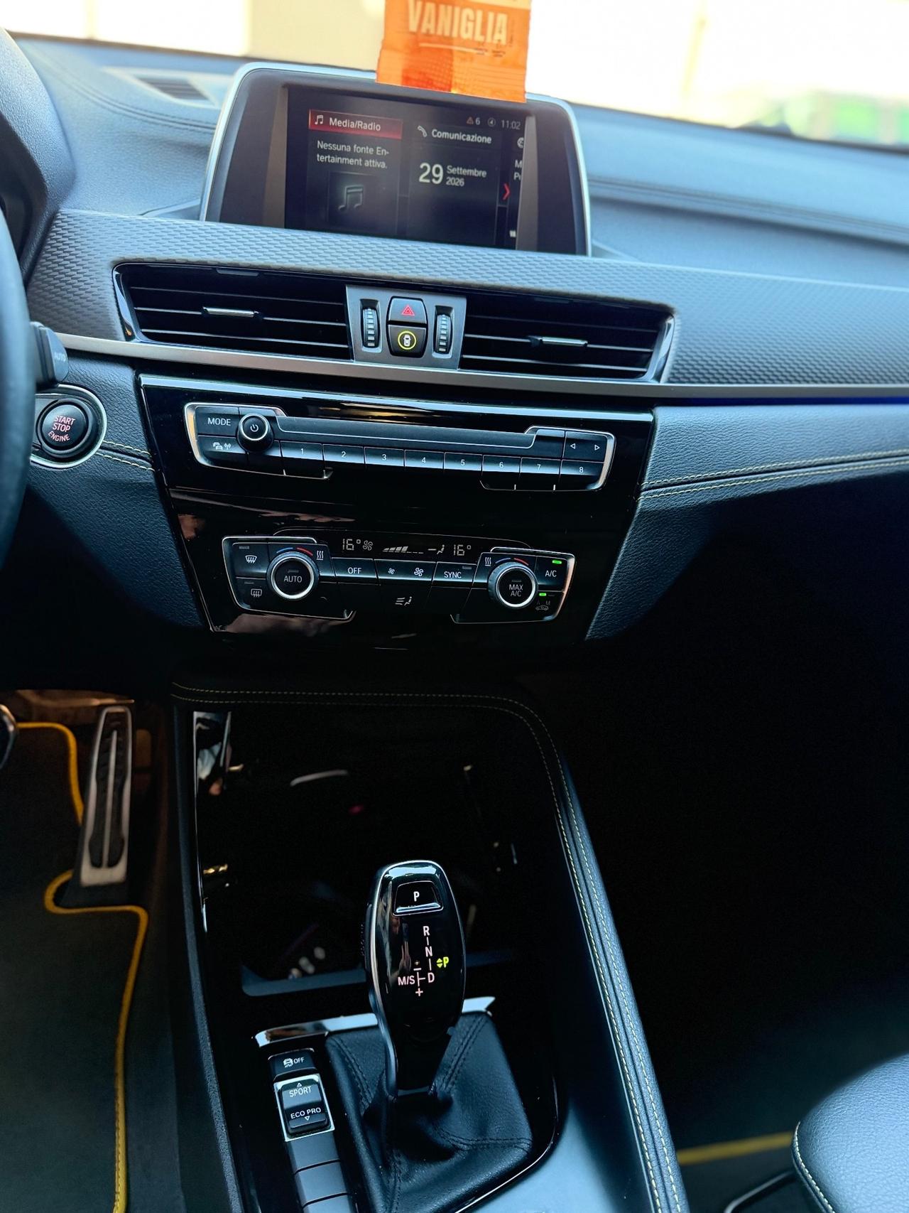 Bmw X2 sDrive18d Goldplay Edition