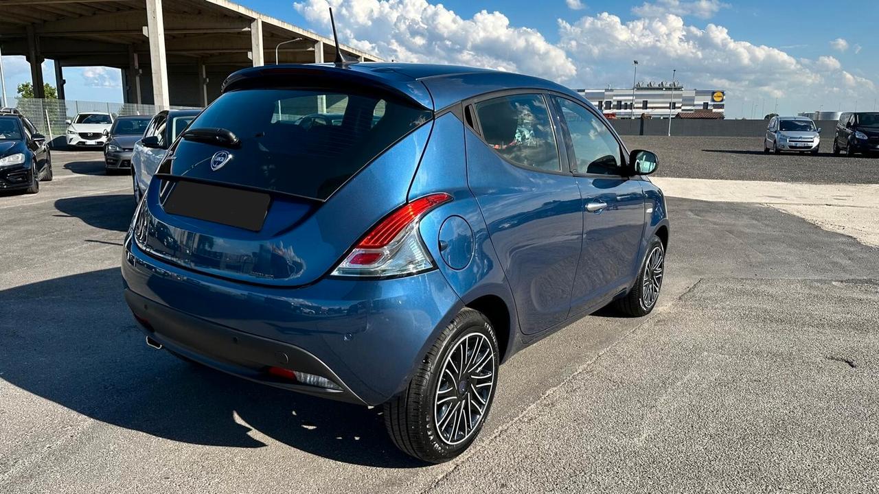 Lancia Ypsilon 1.0 5 porte KM CERTIFICATI UNICO PROPRIETARIO