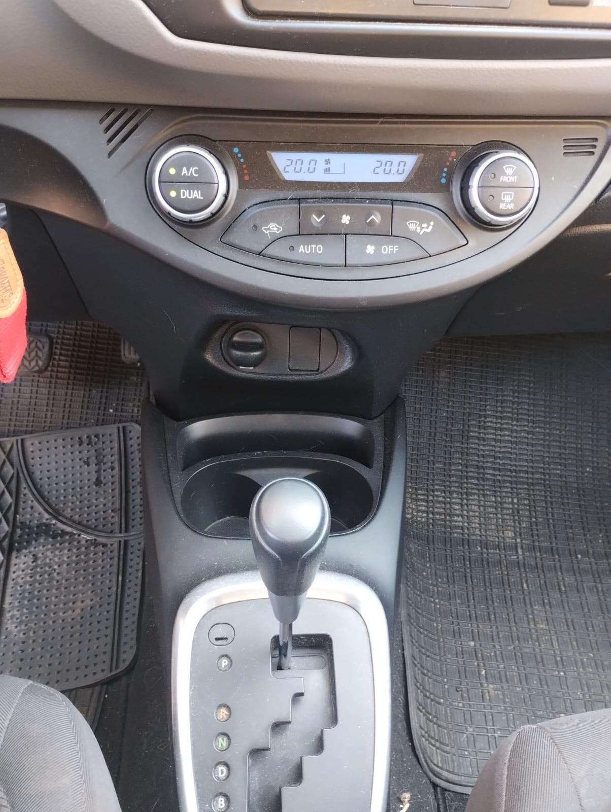 Toyota Yaris 1.5 Hybrid 5 porte Active