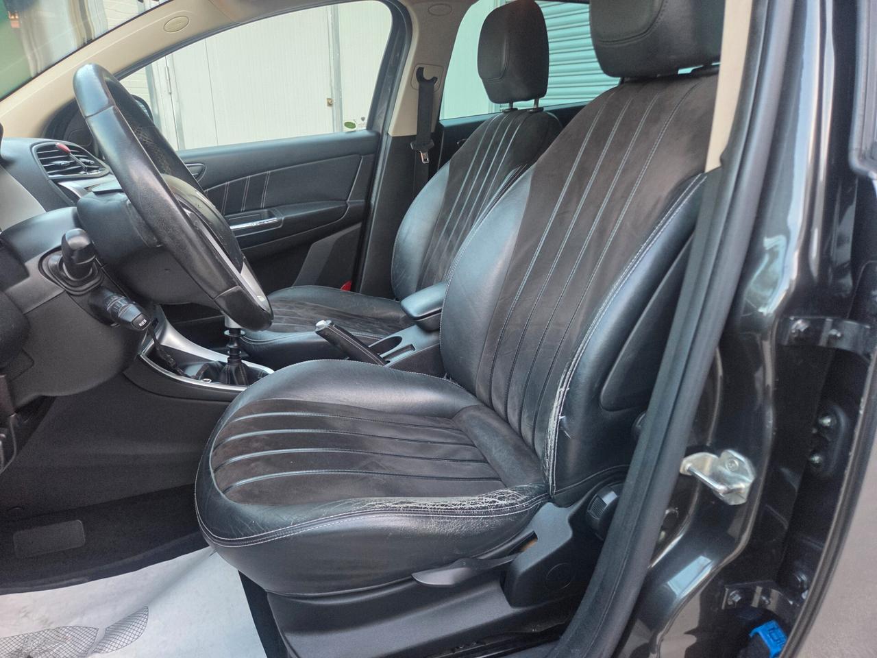 Lancia Delta 1.6 MJT DPF Platino