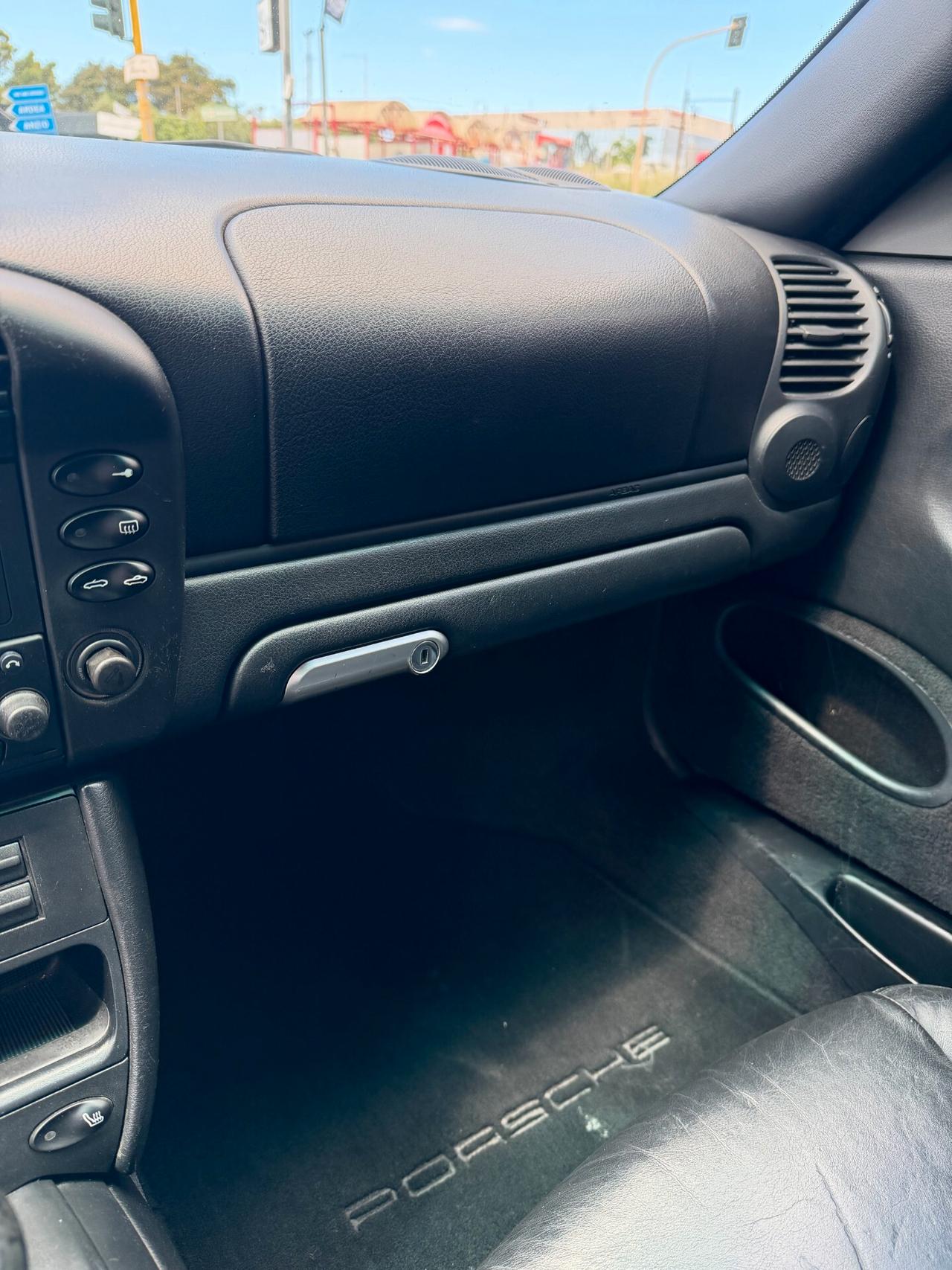 Porsche 911 Carrera Cabriolet