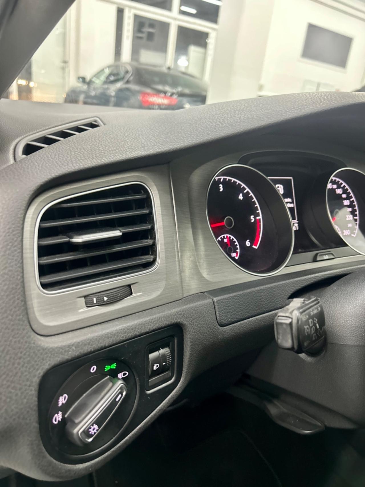 Volkswagen GOLF 7 1.6 TDI 5p. FINANZIABILE