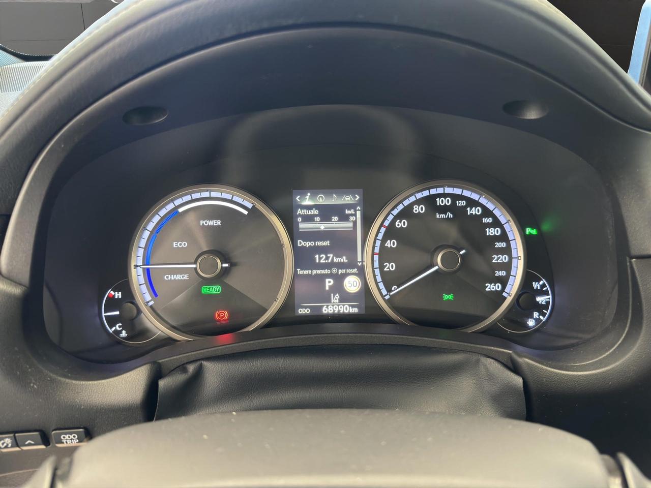 Lexus NX 300h 2.5 F Sport 4wd cvt