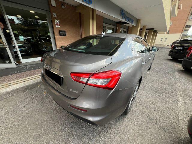 MASERATI Ghibli V6 430 CV SQ4 Modena