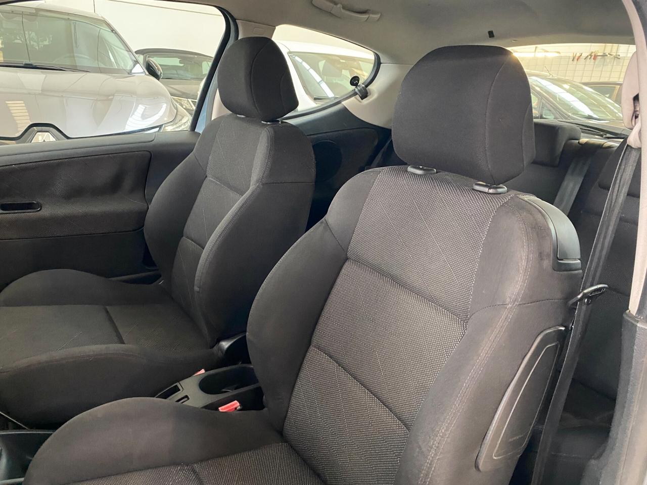 Peugeot 207 1.4 88CV 3p. XS