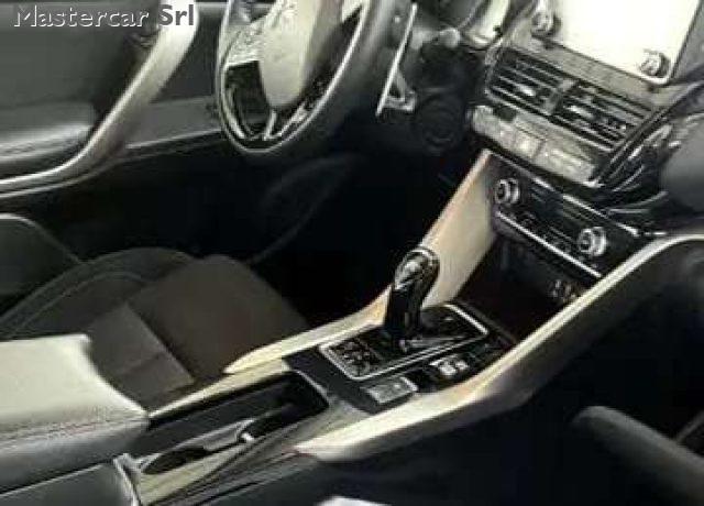 MITSUBISHI Eclipse Cross Eclipse Cross 2.4 phev Instyle sda s-awc - GG501HM