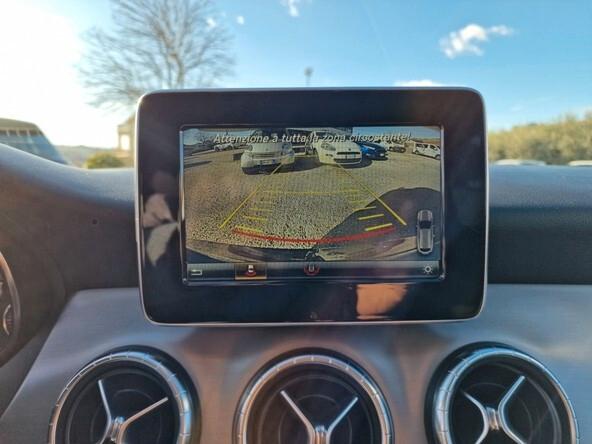 Mercedes-benz CLA 200 d Shooting Brake Automatic Premium 136 cv