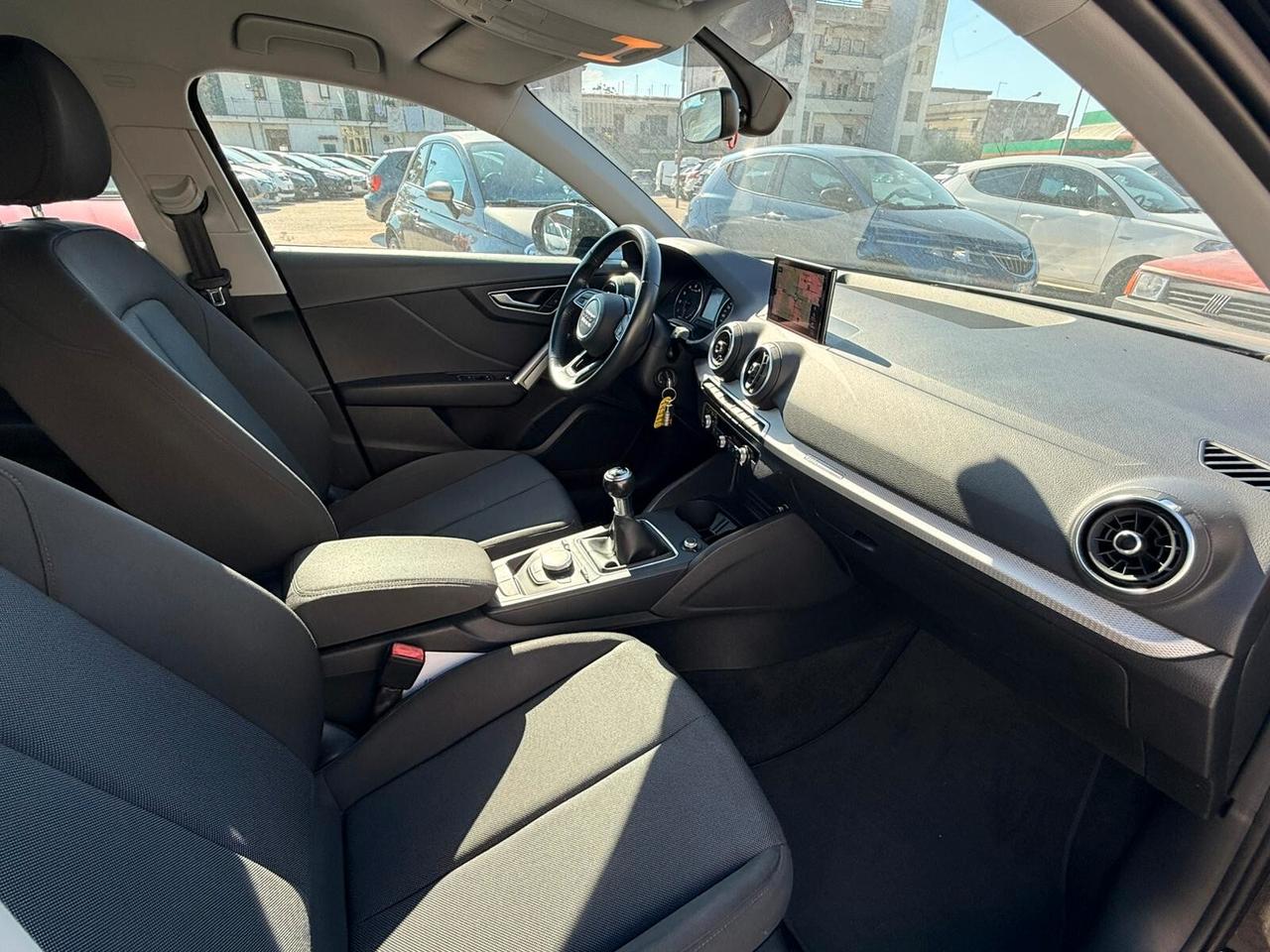 Audi Q2 30 TFSI Business